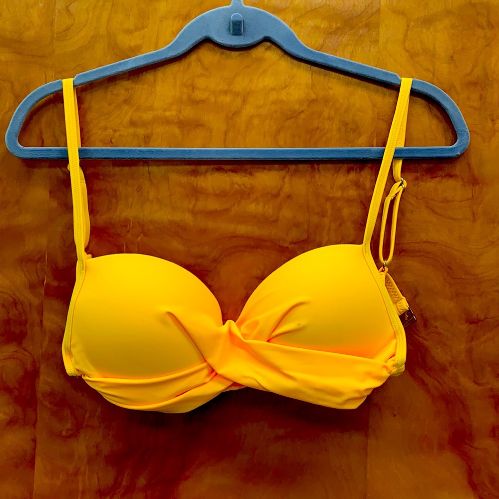Bathing suit top